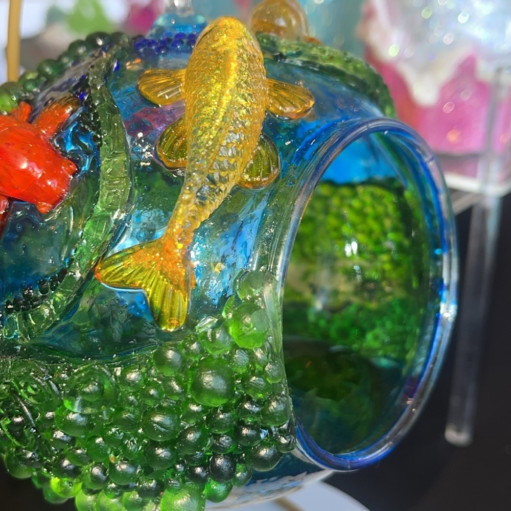 LEXI DUBOIS HANDMADE 3D RESIN BLING ART .I also make custom ordering…😃😃KOI